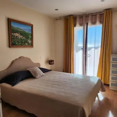 Couette-café Shelby Avec Jacuzzi Vue 3*